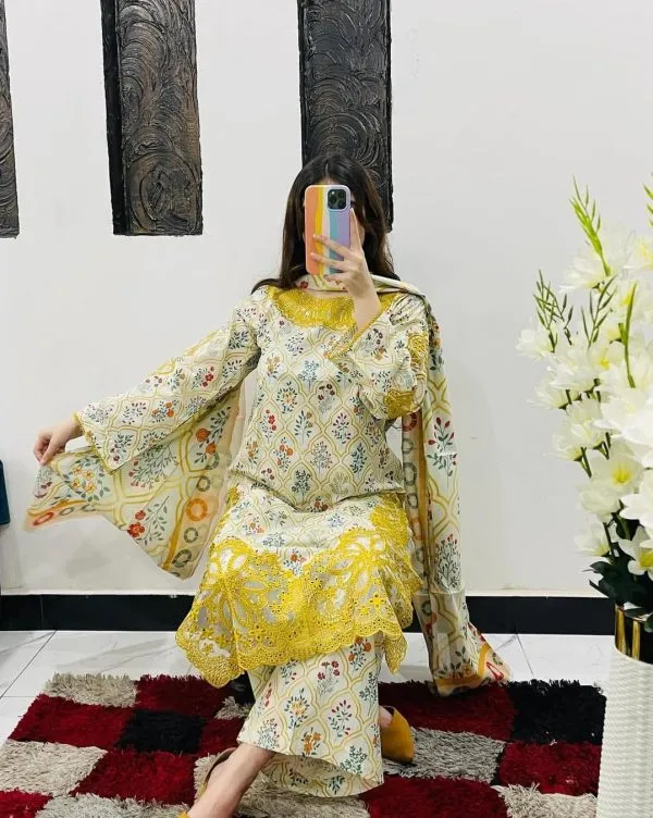 media_69c7982793a9c đĢ â¨Beautiful Cutwork Embroidered Work kurta â